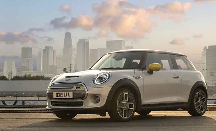 The new Mini Cooper SE