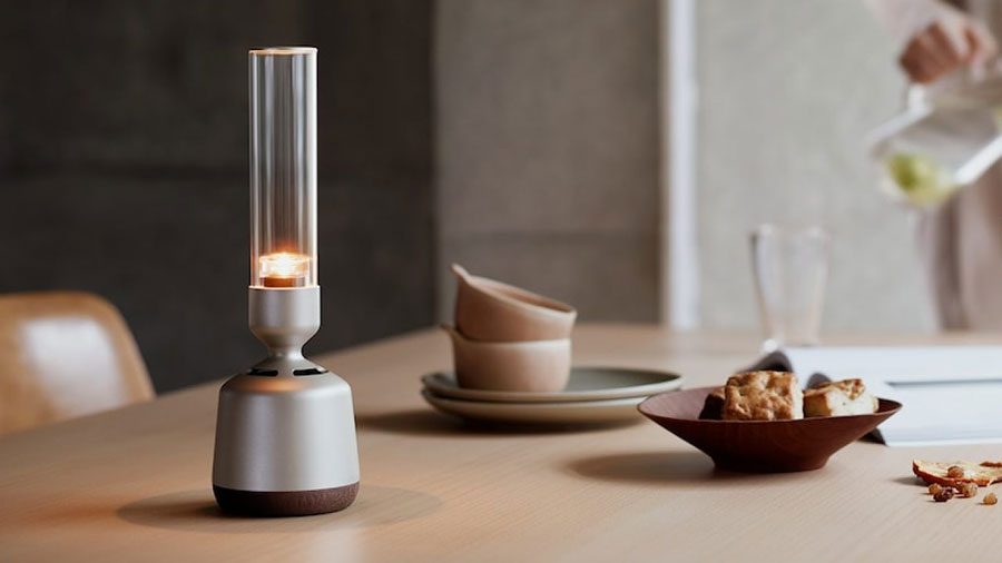 The latest gadget LSPX-S3 speaker is sort of a mix of a candle and a décor piece